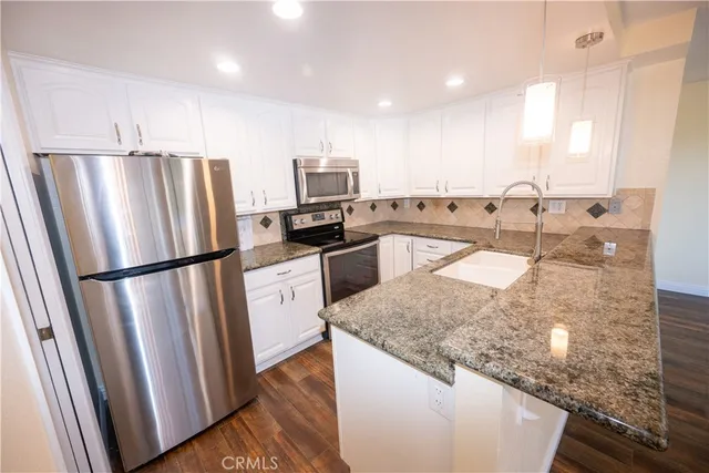 $3,250 | 4205 Apricot Drive, Irvine, CA 92618