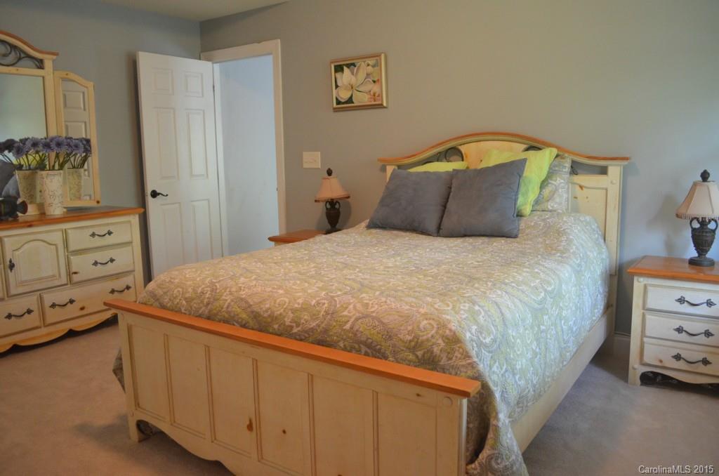 2112 Maynard Road Charlotte, NC 28270 - Photo 23 of 24 Gallery Image 23