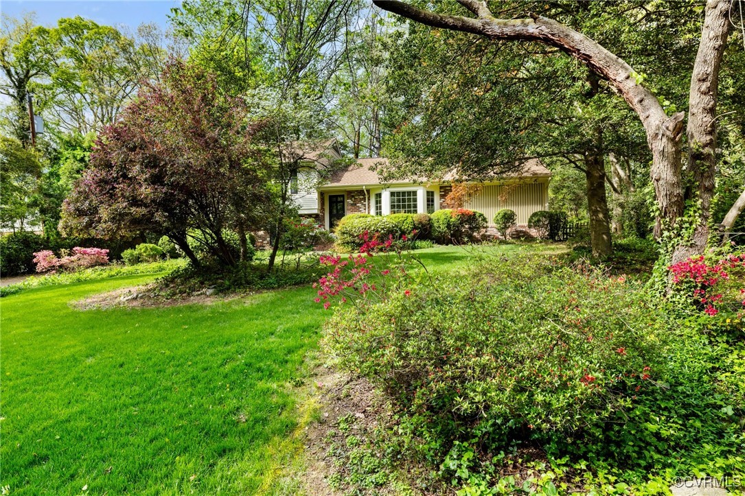 7808 Ardendale Road Richmond, VA 23225 - Photo 33 of 33 View of your lush front yard.