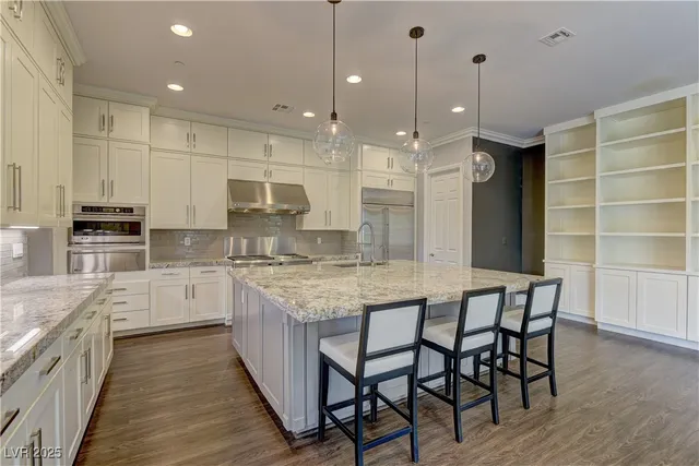 $5,999 | 11280 Granite Ridge Drive, Unit 1041, Las Vegas, NV 89135