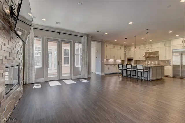 $5,999 | 11280 Granite Ridge Drive, Unit 1041, Las Vegas, NV 89135