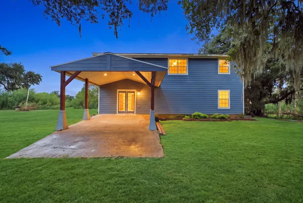 $320,000 | 450 North Sunset Boulevard, Holiday Lakes, TX 77515