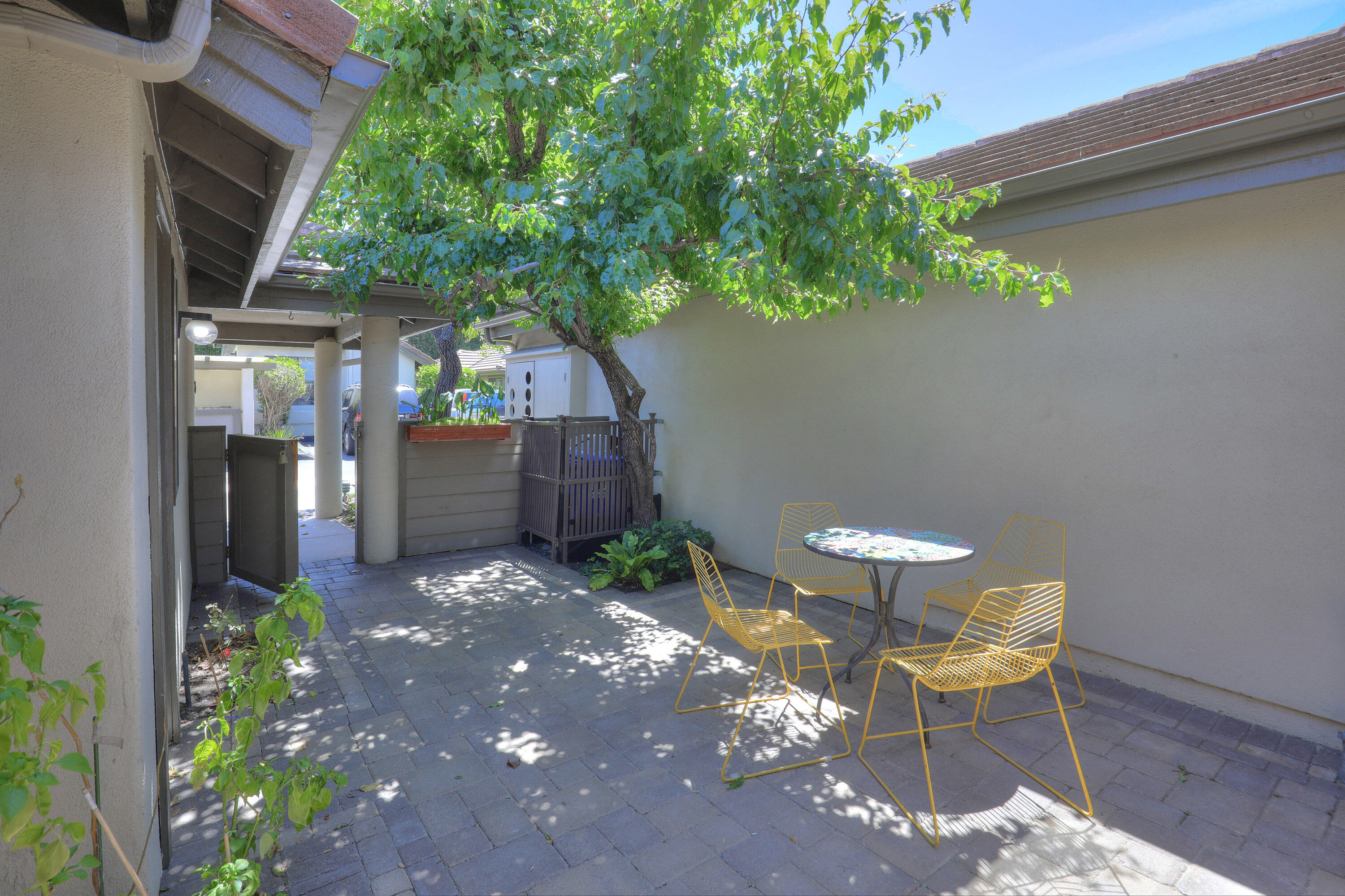 4040 Primavera Road, Unit 7 Santa Barbara, CA 93110 - Photo 13 of 21 13