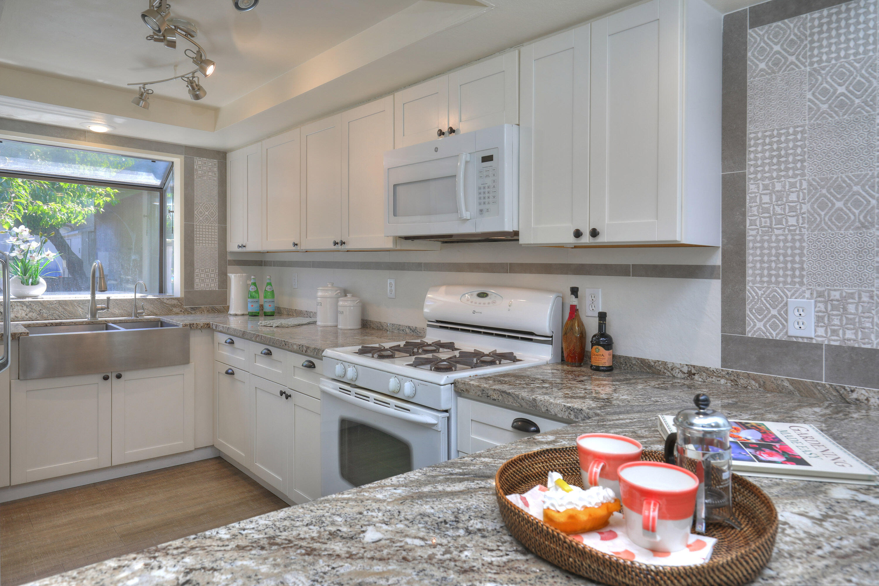 4040 Primavera Road, Unit 7 Santa Barbara, CA 93110 - Photo 6 of 21 6