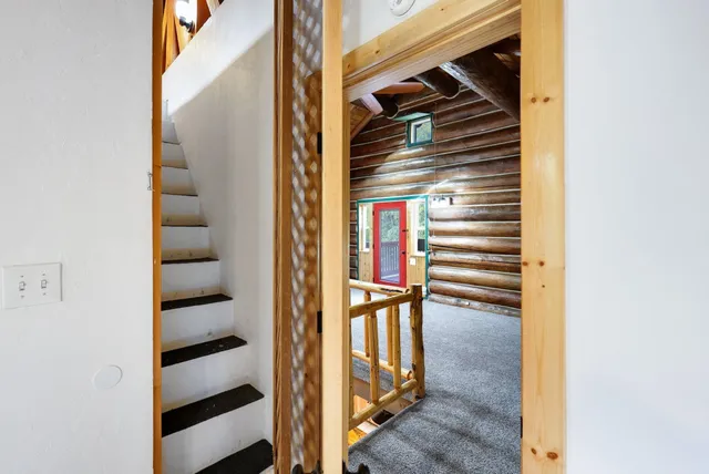 $624,500 | 427502 State Rte 20, Newport, WA 99156