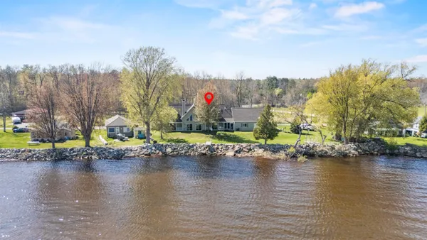$674,900 | 4882 South Shore Drive, Oconto, WI 54153