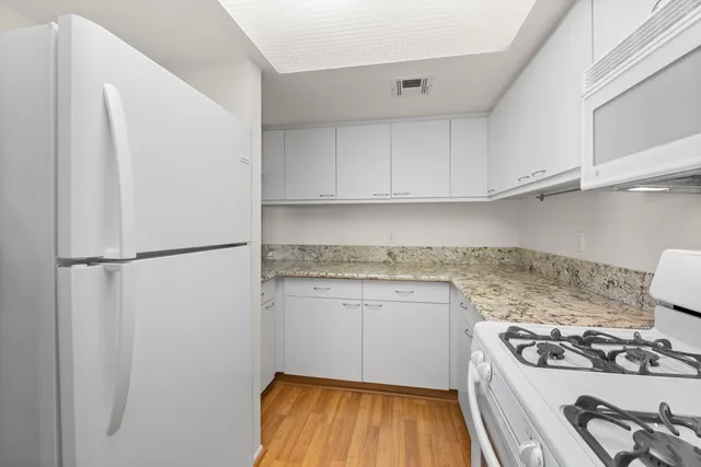 $309,000 | 35200 Cathedral Canyon Drive, Unit D33, Cathedral City, CA 92234