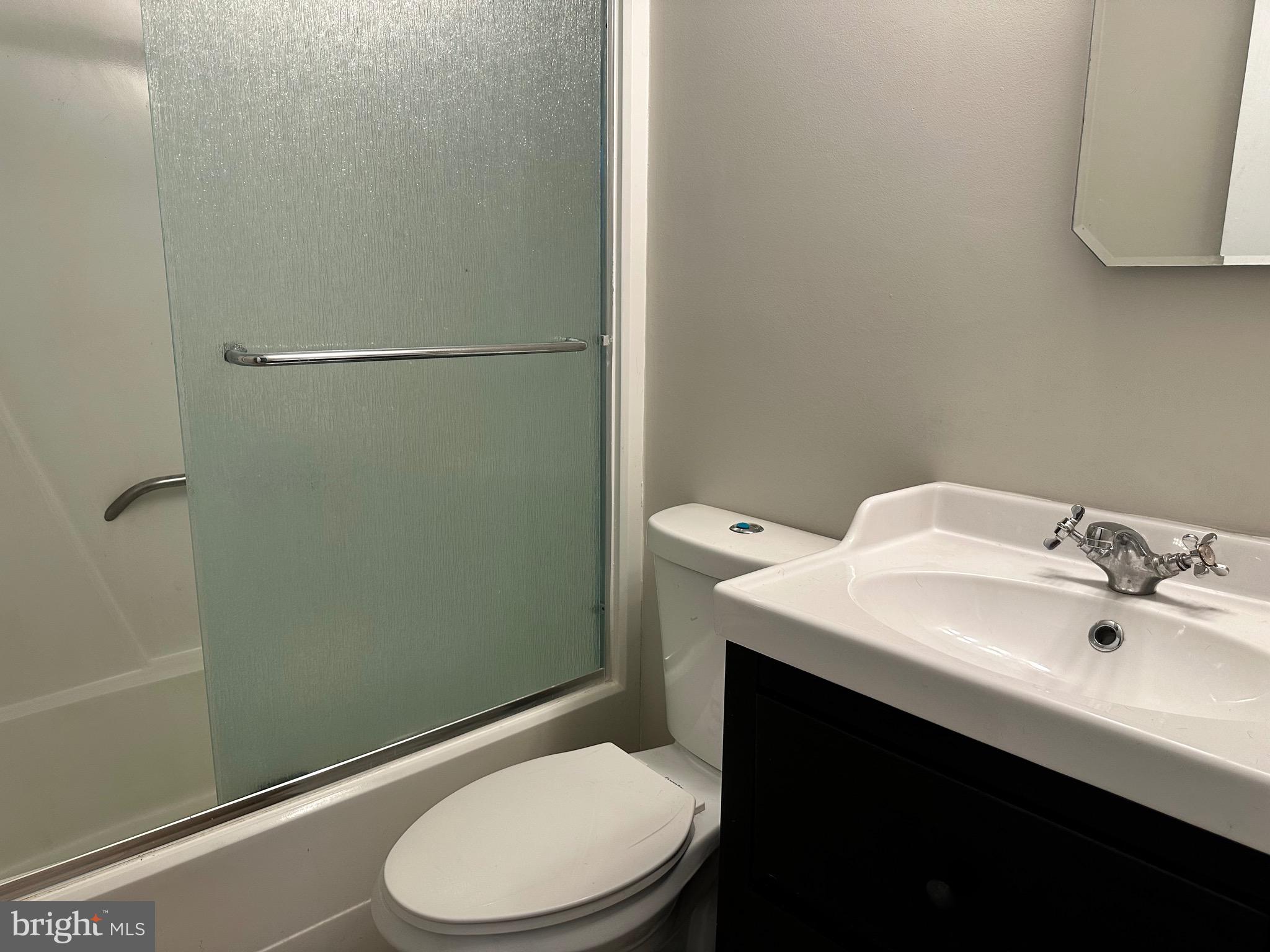 9705 Glen Avenue Silver Spring, MD 20910 - Photo 14 of 43