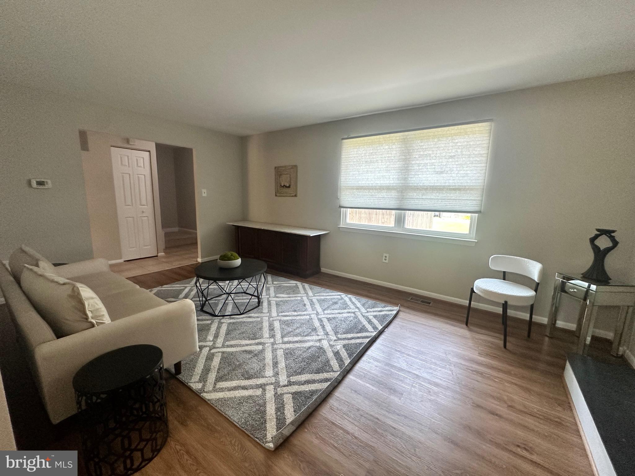 9705 Glen Avenue Silver Spring, MD 20910 - Photo 3 of 43