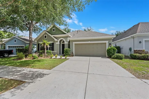 $595,000 | 15814 Starling Water Drive, Lithia, FL 33547