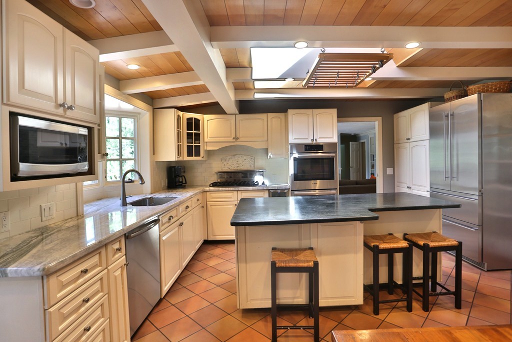 7 Sheffield Road Boxford, MA 01921 - Photo 3 of 28