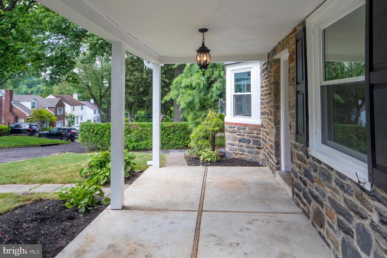 715 Harvard Road Bala Cynwyd, PA 19004 - Photo 16 of 18 Front Porch
