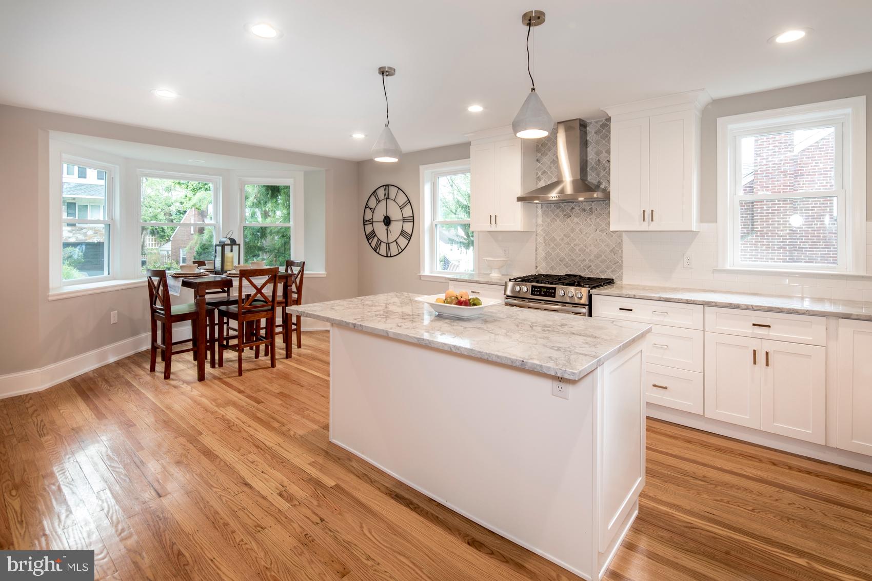 715 Harvard Road Bala Cynwyd, PA 19004 - Photo 3 of 18 Chef's Kitchen facing Stove