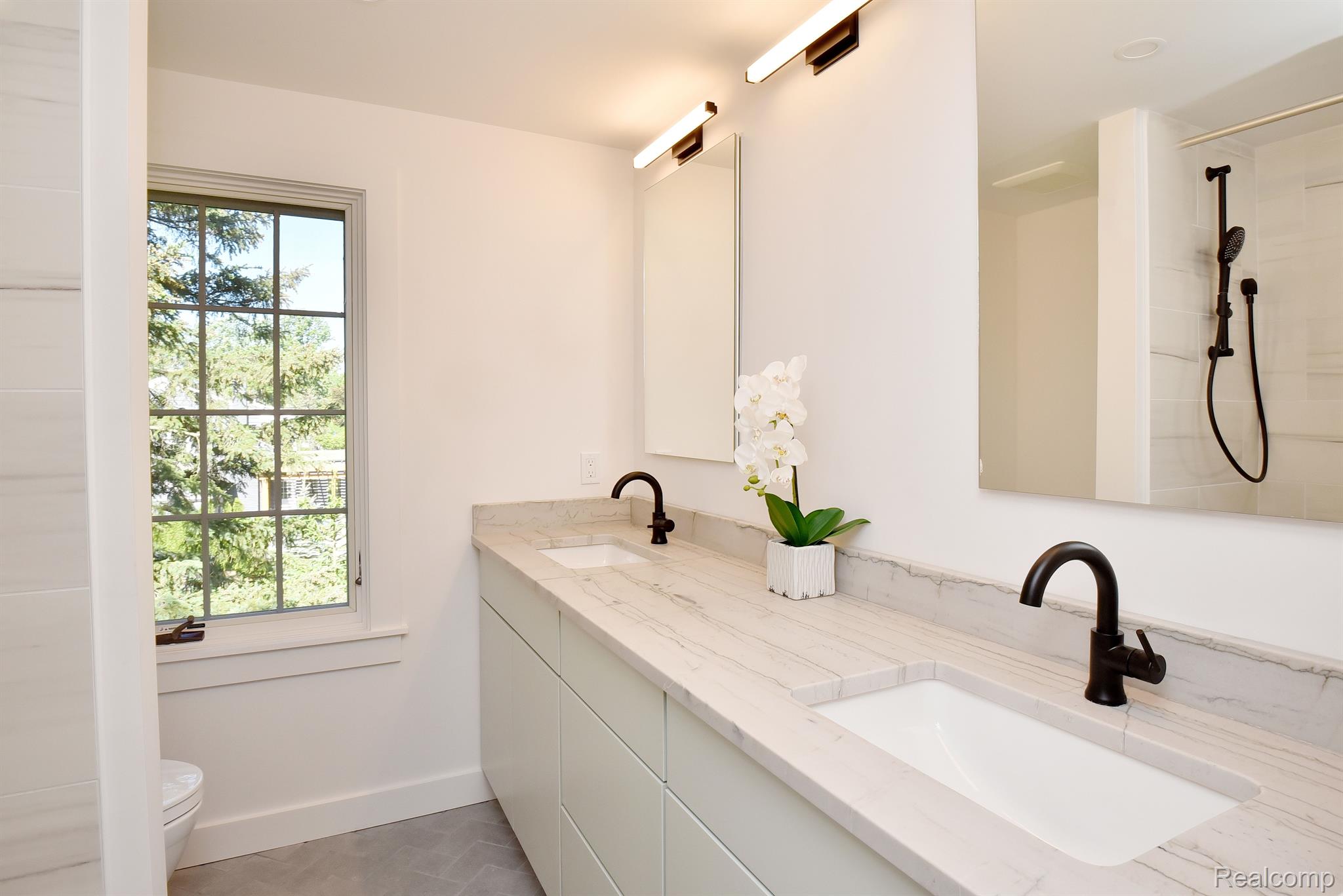 1654 Bracken Road Bloomfield Hills, MI 48302 - Photo 29 of 37 Gallery Image 29