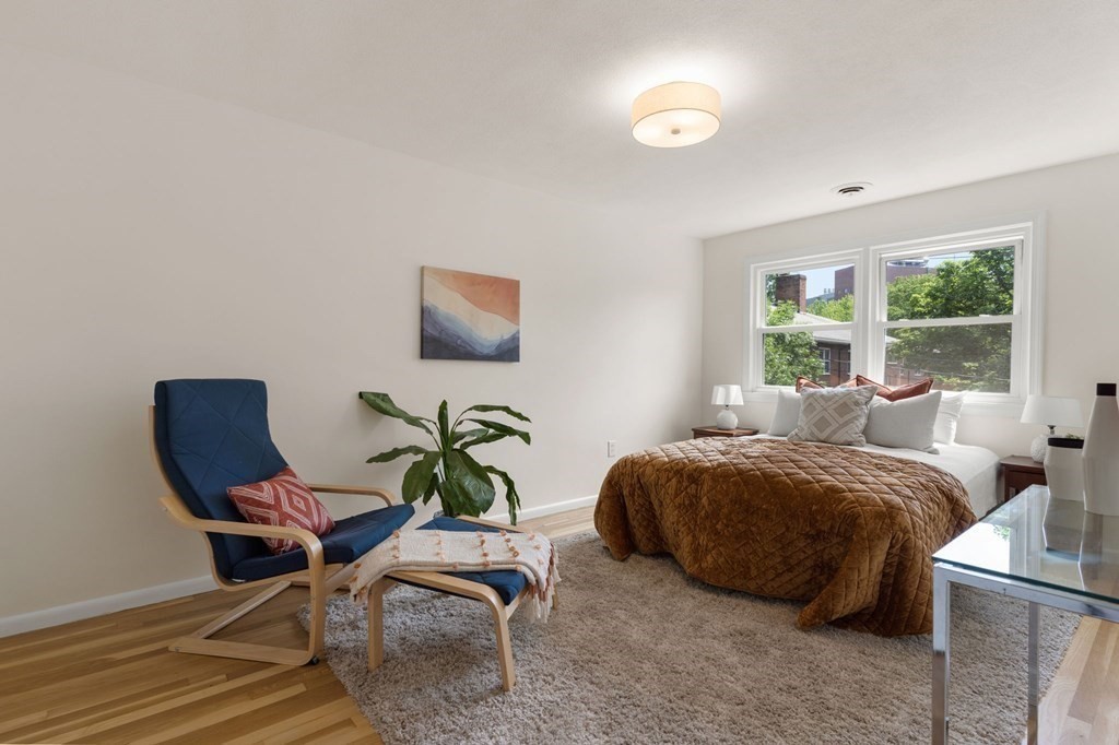 3 Kent Square Brookline, MA 02446 - Photo 10 of 26 Gallery Image 10