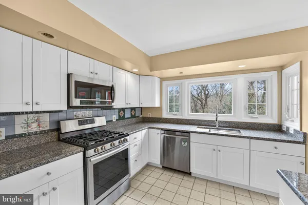 $800,000 | 11208 Minstrel Tune Drive, Germantown, MD 20876