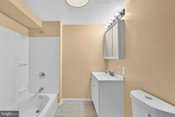 $800,000 | 11208 Minstrel Tune Drive, Germantown, MD 20876
