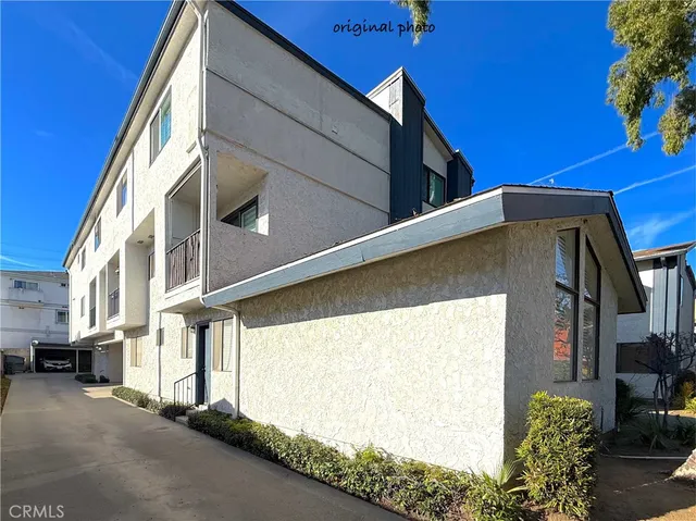 $3,300 | 141 North Parkwood Avenue, Unit 1, Pasadena, CA 91107