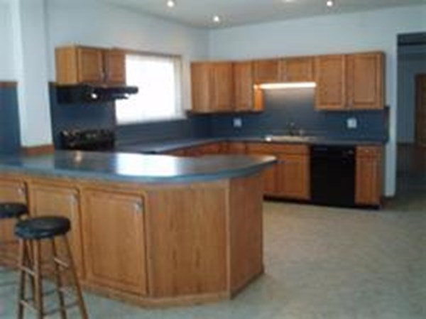 5 Russell Road Huntington, MA 01050 - Photo 3 of 19