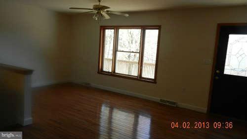 2045 Neal Road Pylesville, MD 21132 - Photo 4 of 10 Living Room