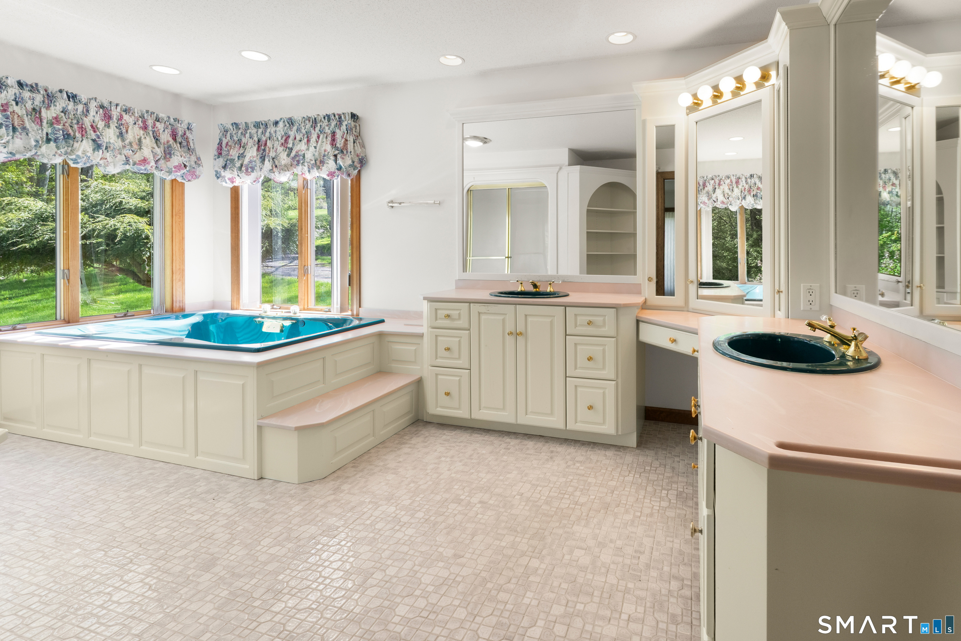 81 Anderson Road Pomfret, CT 06259 - Photo 13 of 30