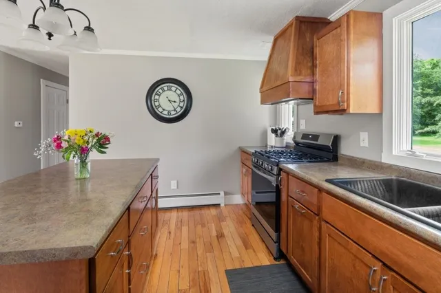 $415,000 | 1756 Us Route 2, Waterbury, VT 05676