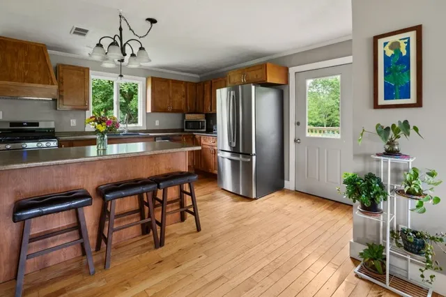 $415,000 | 1756 Us Route 2, Waterbury, VT 05676