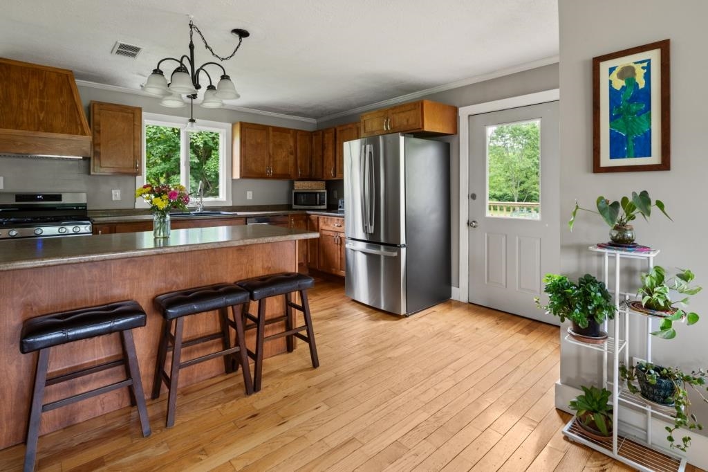 1756 Us Route 2 Waterbury, VT 05676 - Photo 7 of 40