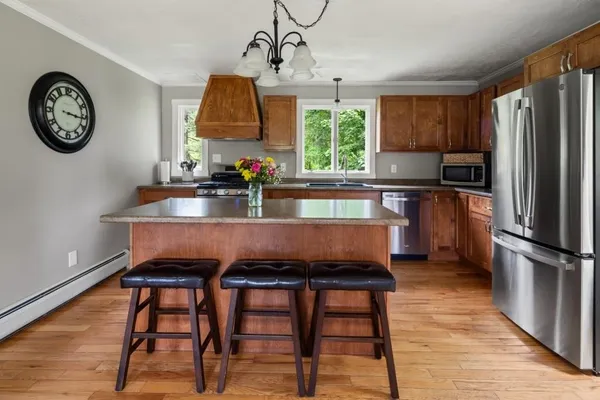 $415,000 | 1756 Us Route 2, Waterbury, VT 05676