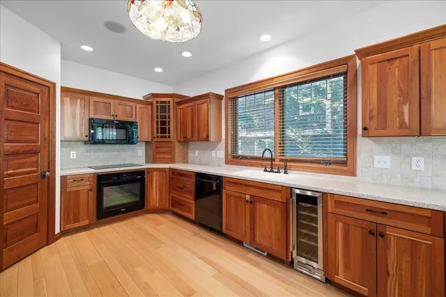 $1,250,000 | 4679 Forest Ridge Drive, Holland, MI 49423