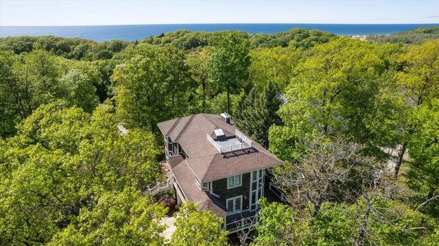 $1,250,000 | 4679 Forest Ridge Drive, Holland, MI 49423