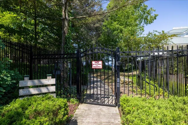 $1,250,000 | 4679 Forest Ridge Drive, Holland, MI 49423