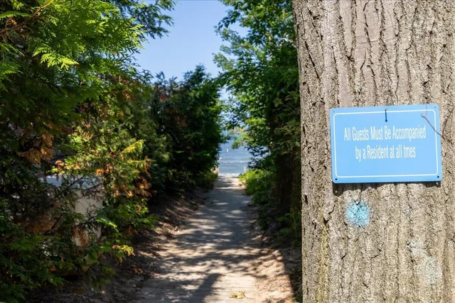 $1,250,000 | 4679 Forest Ridge Drive, Holland, MI 49423