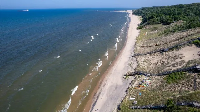 $1,250,000 | 4679 Forest Ridge Drive, Holland, MI 49423