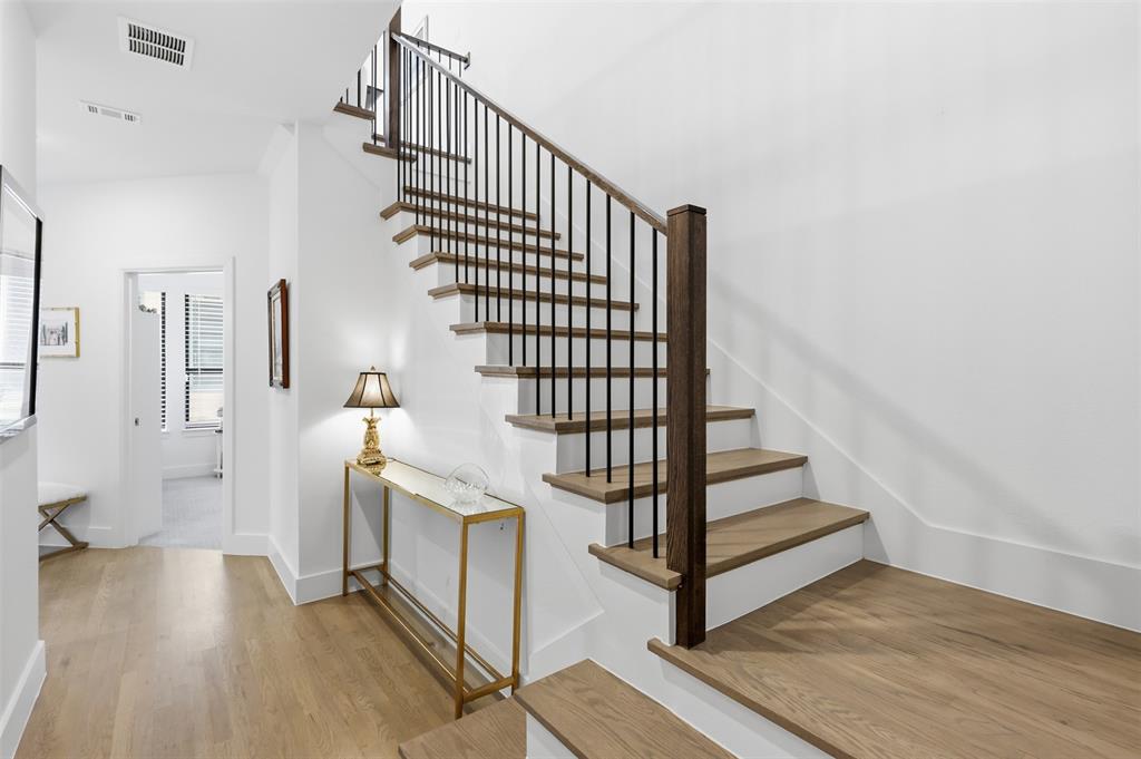 8116 Radnor Road Dallas, TX 75231 - Photo 6 of 34 Gallery Image 6