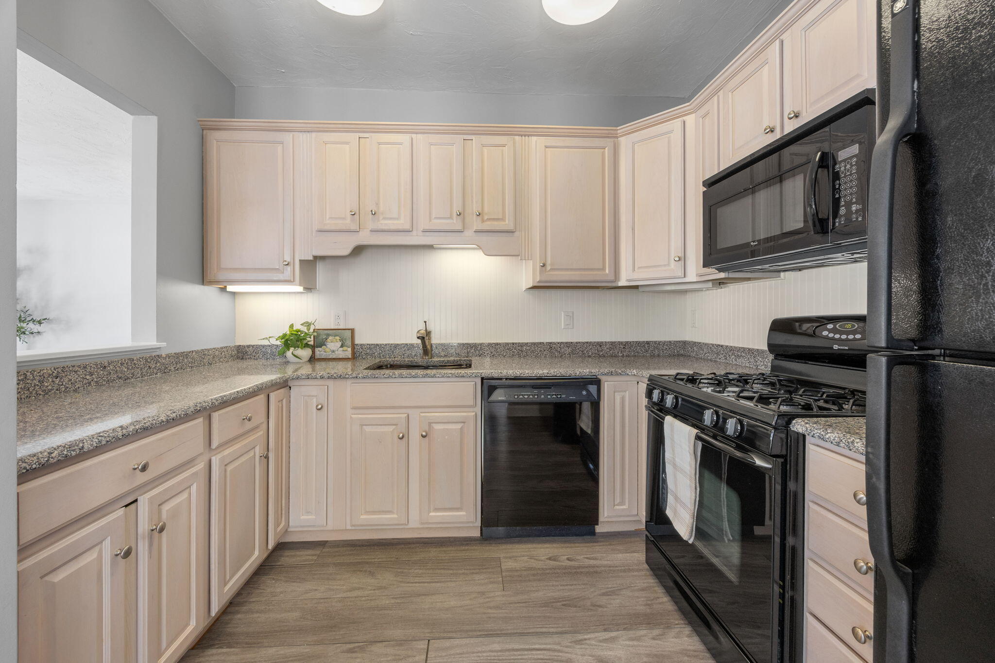 13 Bay Pointe Dr Extension, Unit 13 Wareham, MA 02532 - Photo 8 of 30 9-web-or-mls-13-bay-pointe-dr-ext