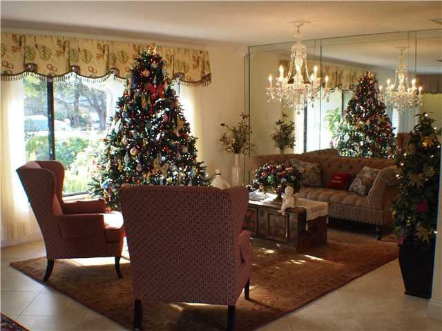 4901 Northwest 3rd Avenue Boca Raton, FL 33431 - Photo 4 of 12 Living Room