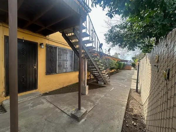 $594,500 | 2218 North Glenn Avenue, Fresno, CA 93704