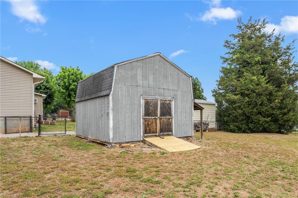 3810 Azalea Lane Trinity, NC 27370 - Photo 35 of 37