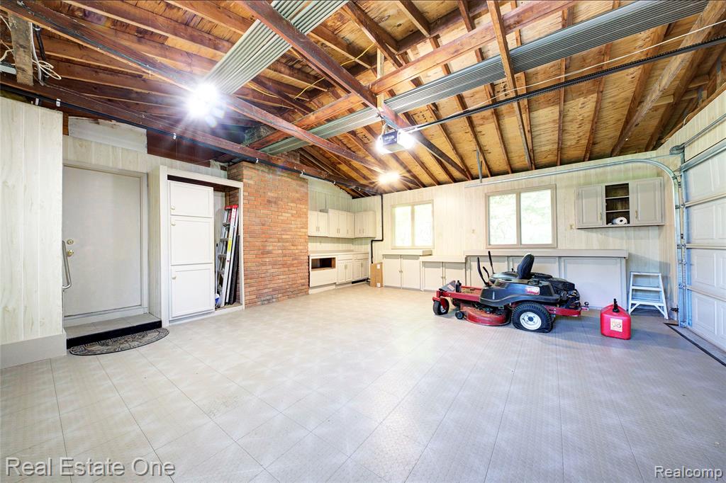 3125 West Commerce Road Milford, MI 48380 - Photo 50 of 63 Gallery Image 50