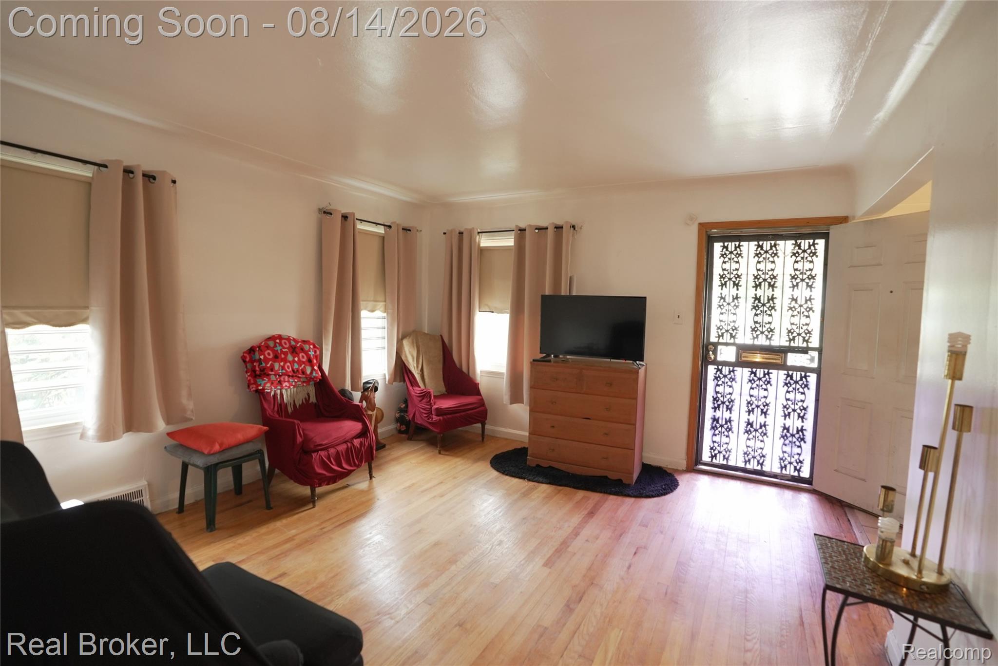 9557 Meyers Road Detroit, MI 48227 - Photo 10 of 23 DSC06236.JPG