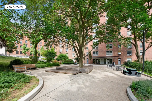 $685,000 | 549 West 123rd Street, Unit 6B | Morningside Heights