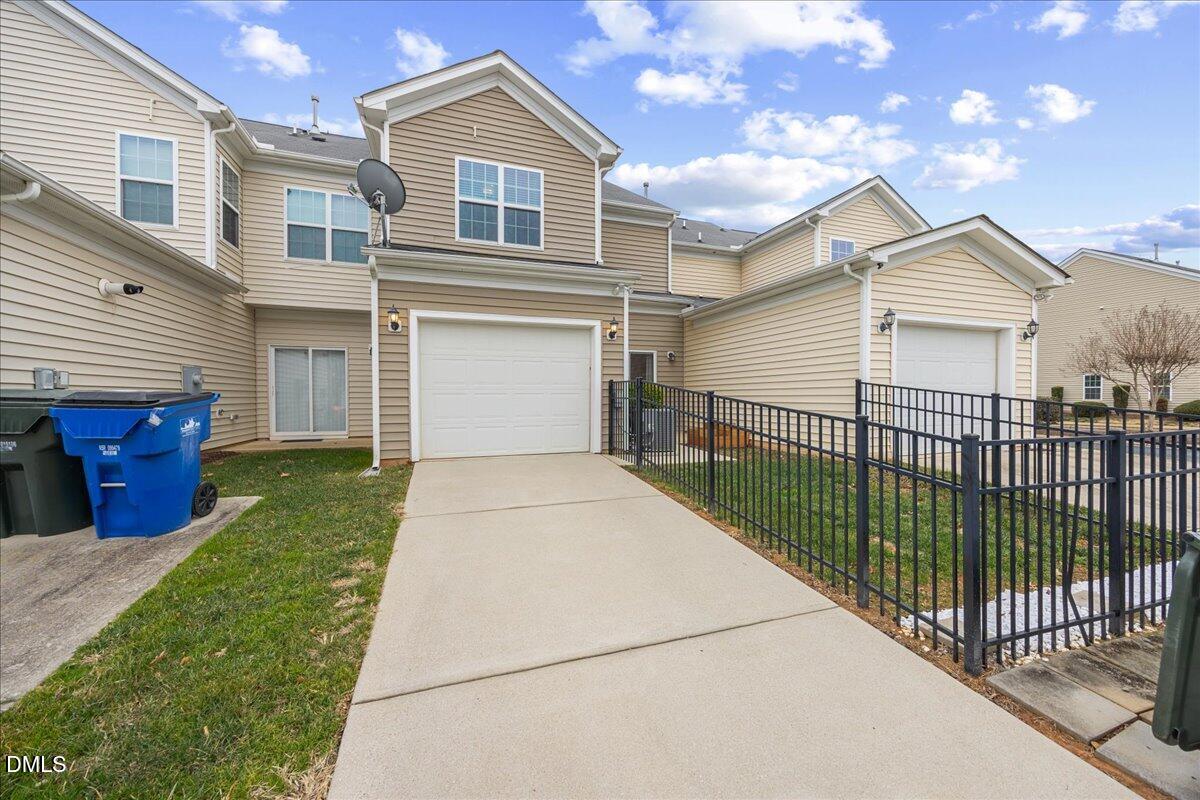 1003 Ileagnes Road Raleigh, NC 27603 - Photo 8 of 42 40-2A1A3502