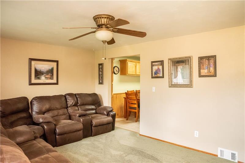 981 Colonial Manor Road North Huntingdon, PA 15642 - Photo 3 of 20 Easy flow to the bedrooms and kitchen.