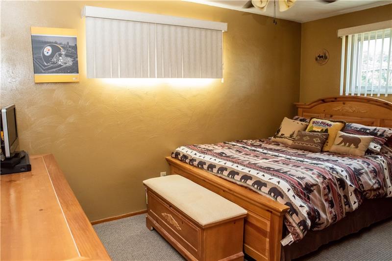 981 Colonial Manor Road North Huntingdon, PA 15642 - Photo 8 of 20 2nd Bedroom