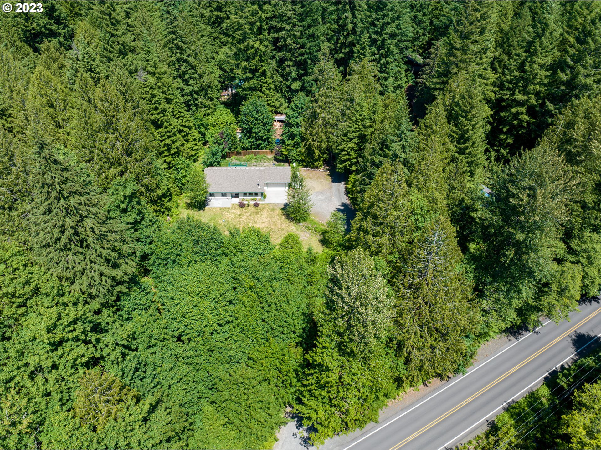 22045 East Pinewood Lane Rhododendron, OR 97049 - Photo 29 of 32