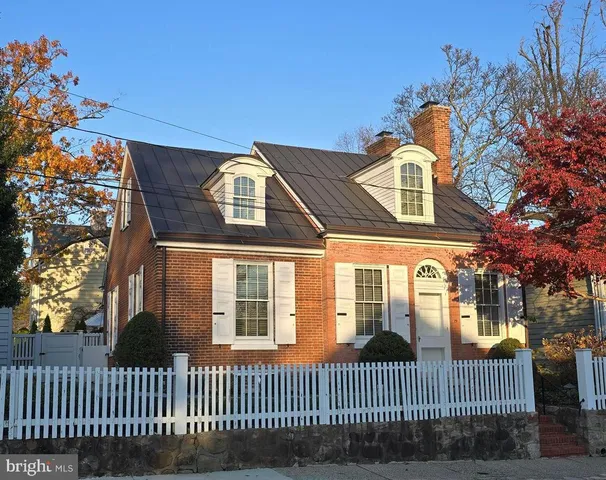 $3,250 | 29 North Broad Street, Doylestown, PA 18901