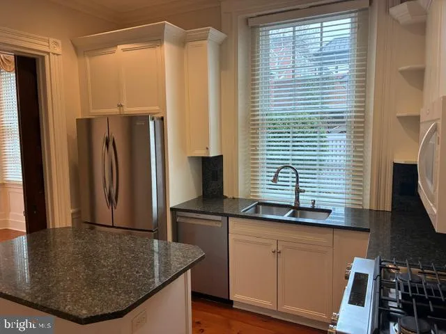 $3,250 | 29 North Broad Street, Doylestown, PA 18901