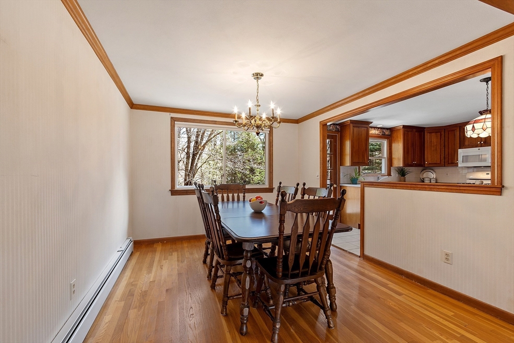 28 Mc Intosh Road Chelmsford, MA 01824 - Photo 10 of 38