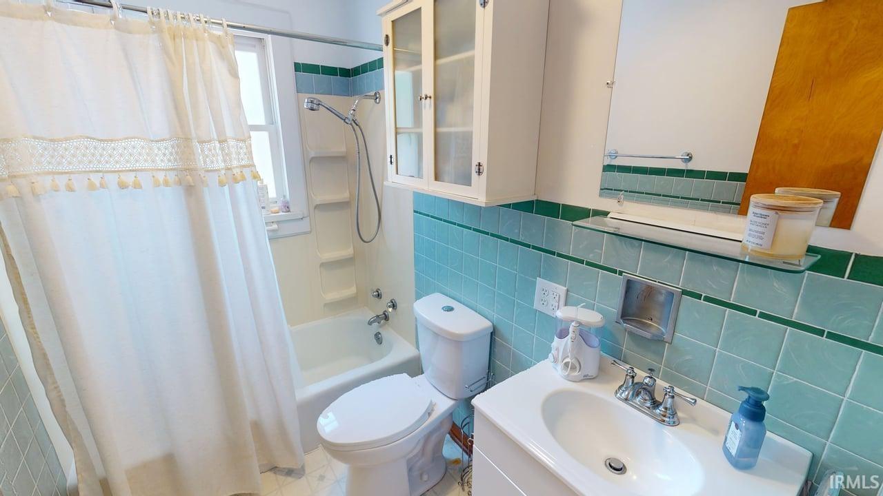425 East Dodds Street Bloomington, IN 47401 - Photo 16 of 23